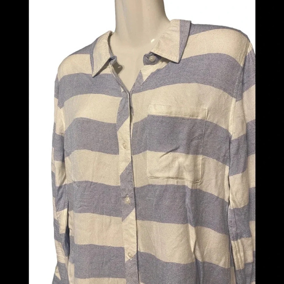 Rails Striped Button Down Top - Picture 3 of 9